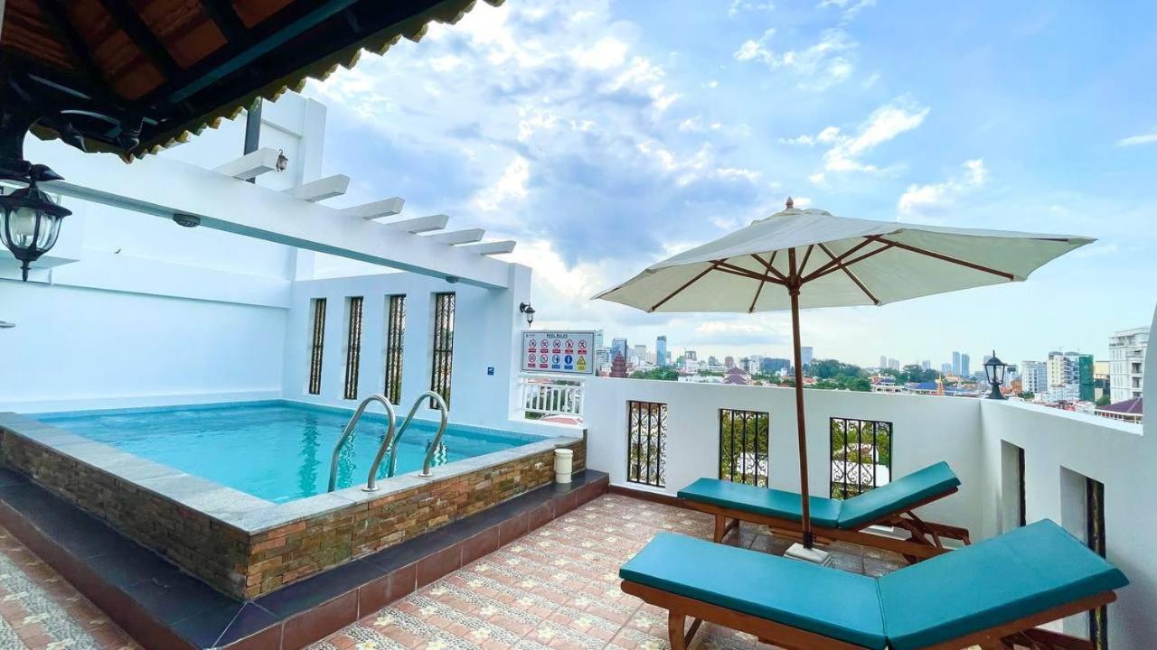 Times Hotel At Bassac Lane Phnom Penh Ngoại thất bức ảnh